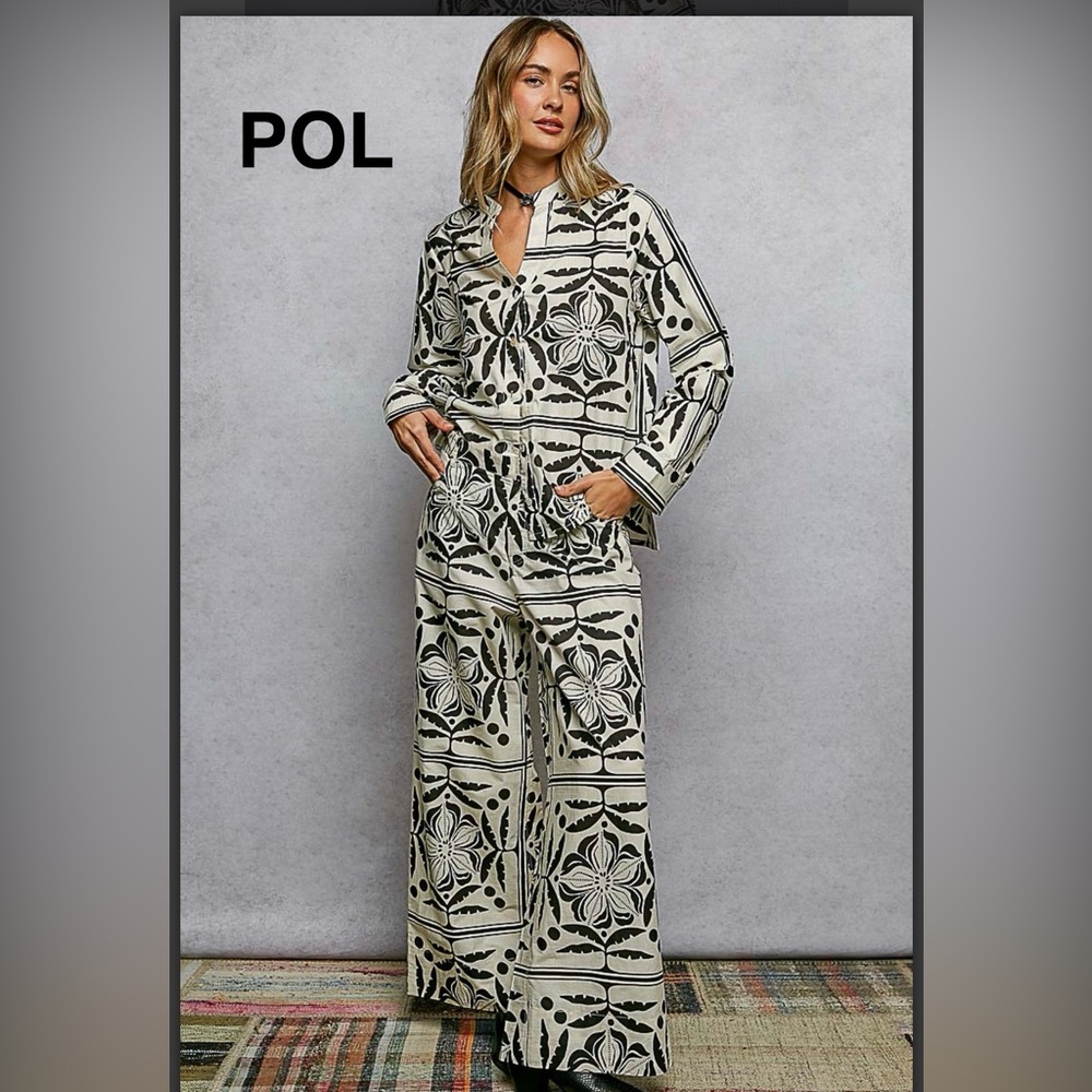 BPB225-2🤍🖤NEW! POL pretty Printed  hsbc stamped Long Sleeve  Top -so cute! - Picture 2 of 7